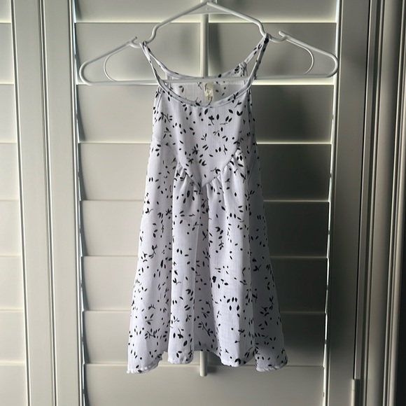 White tank top - Picture 1 of 2